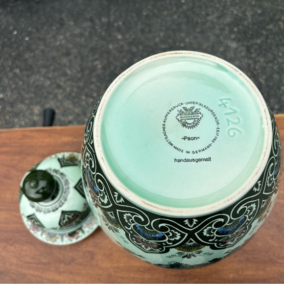 Green Villeroy and Boch Paon Falence Covered Urn - Picture 6 of 7